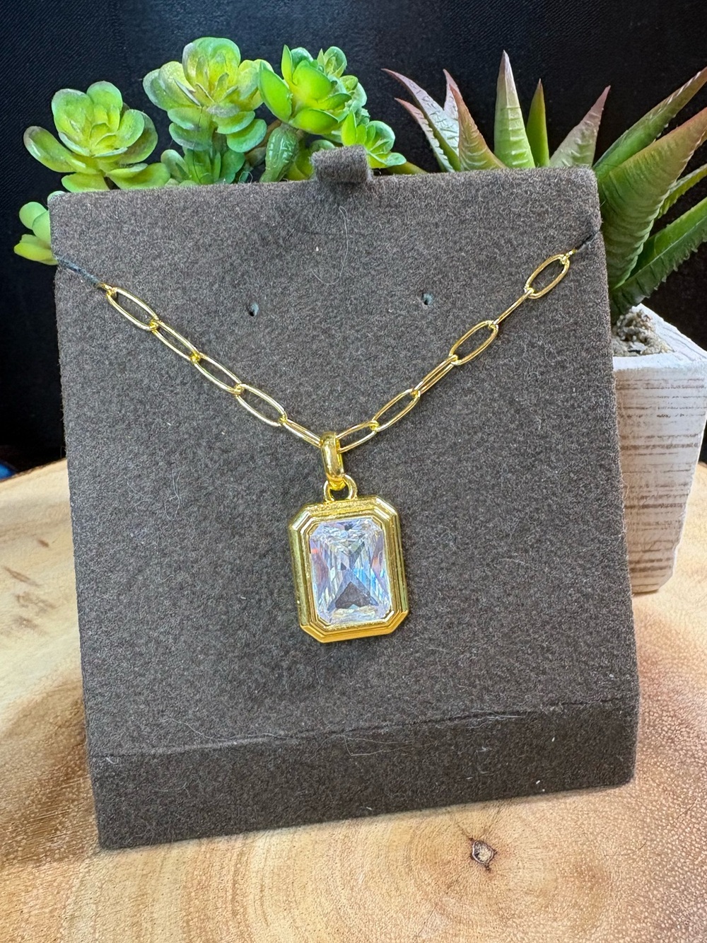 Vintage Gold-Tone Emerald-Cut Crystal Pendant Necklace